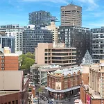 Kozyguru | Haymarket Great View Studio